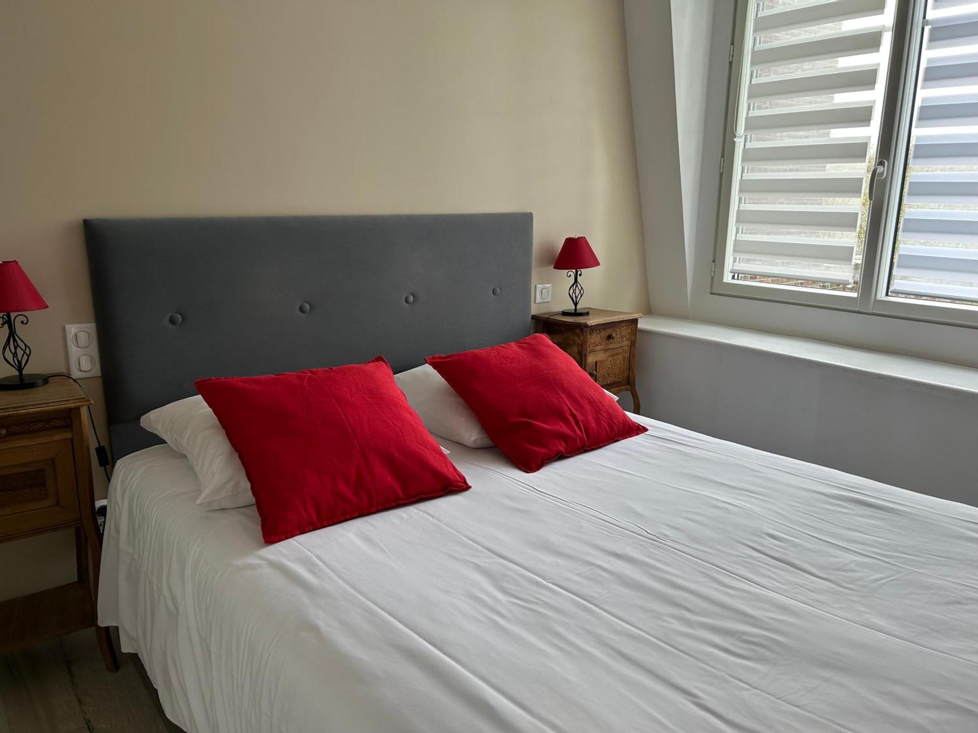 Chambres D'Hotes Noir Lion Peronne  Ngoại thất bức ảnh