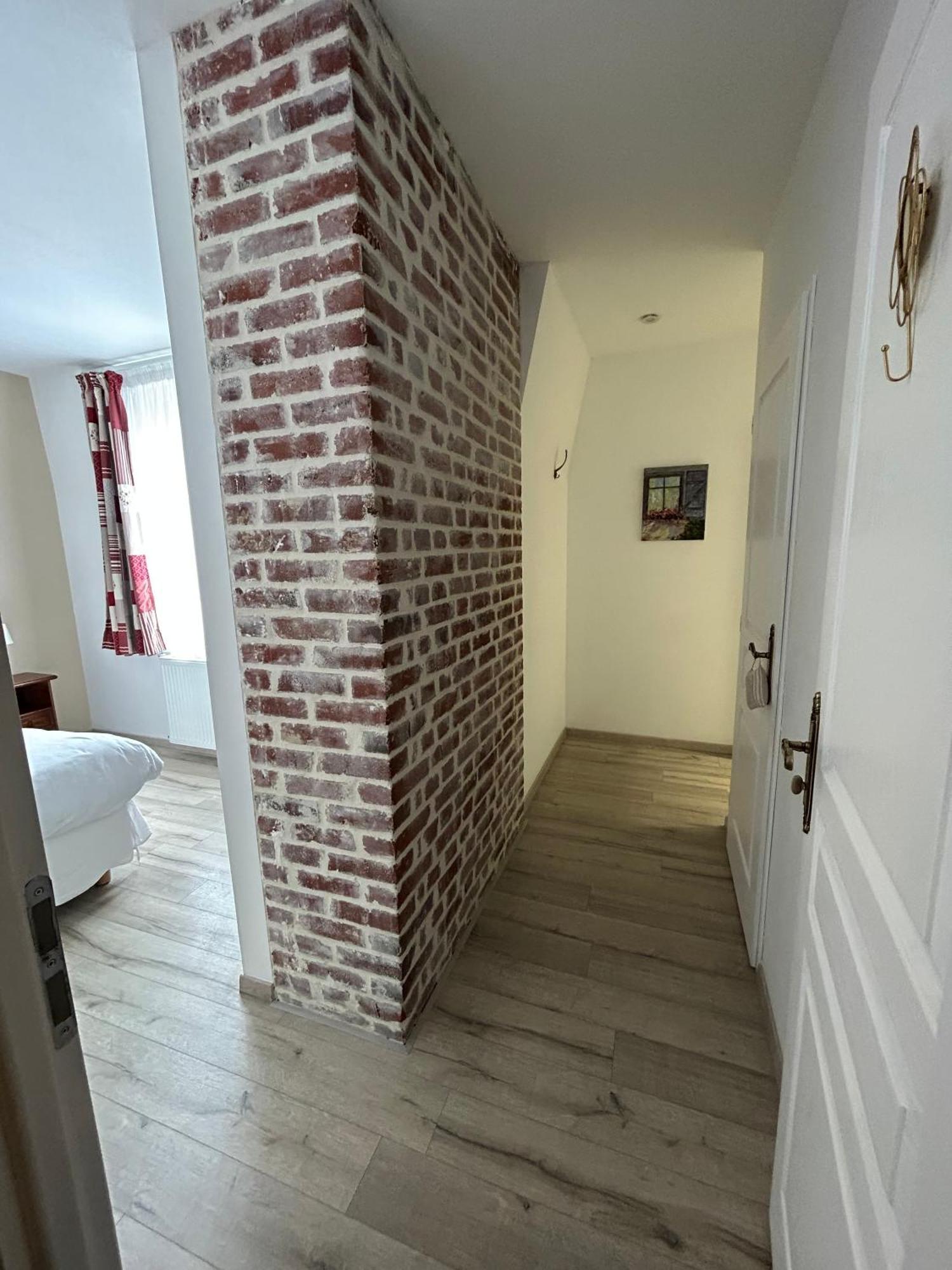 Chambres D'Hotes Noir Lion Peronne  Ngoại thất bức ảnh
