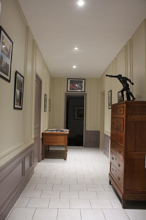 Chambres D'Hotes Noir Lion Peronne  Ngoại thất bức ảnh